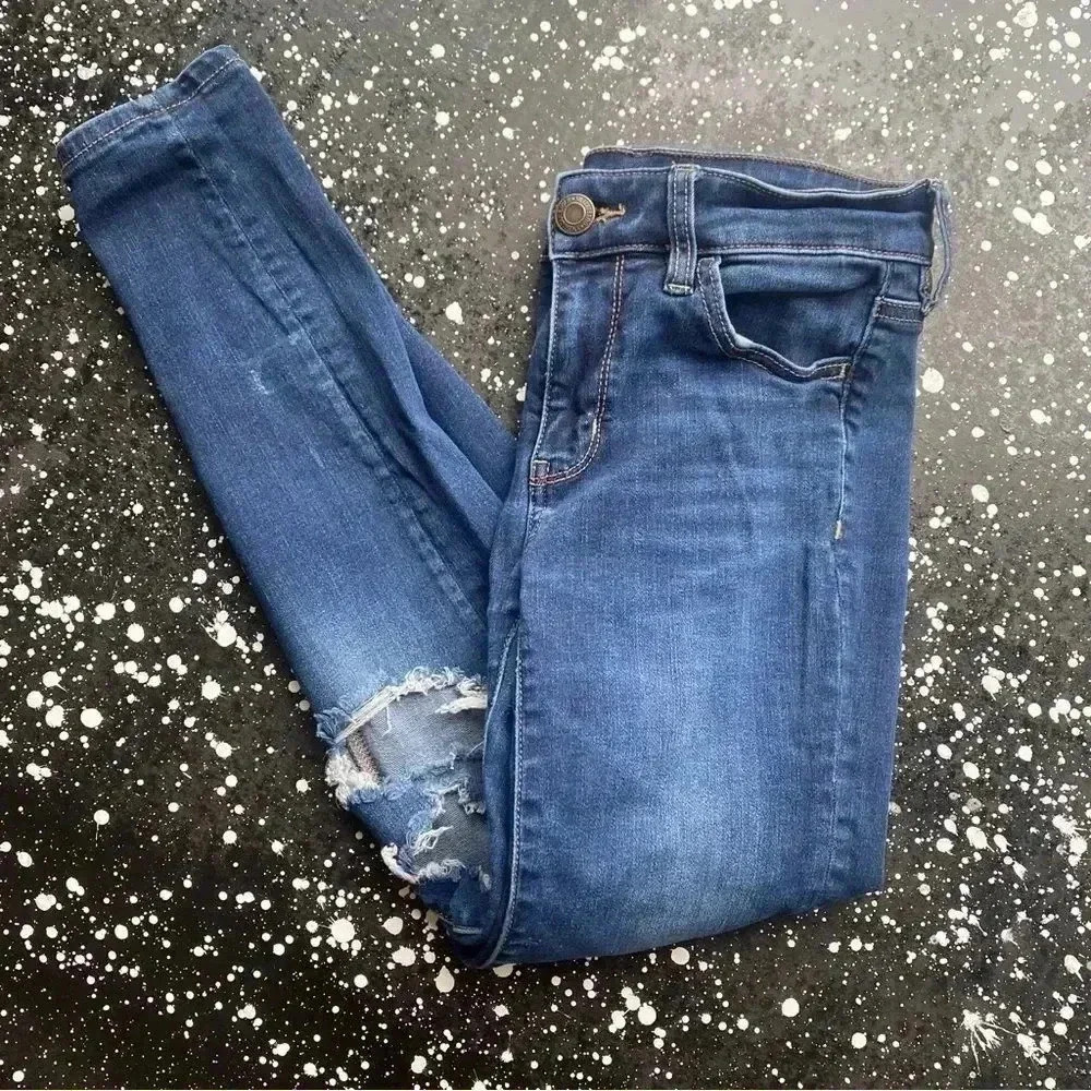 AEO Distressed Jeans 👖